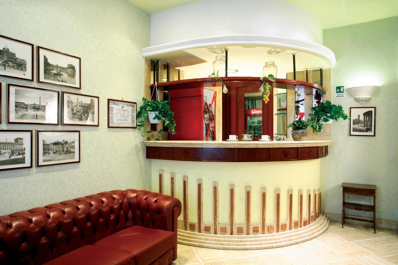 Hotel Dina — Fotos 3